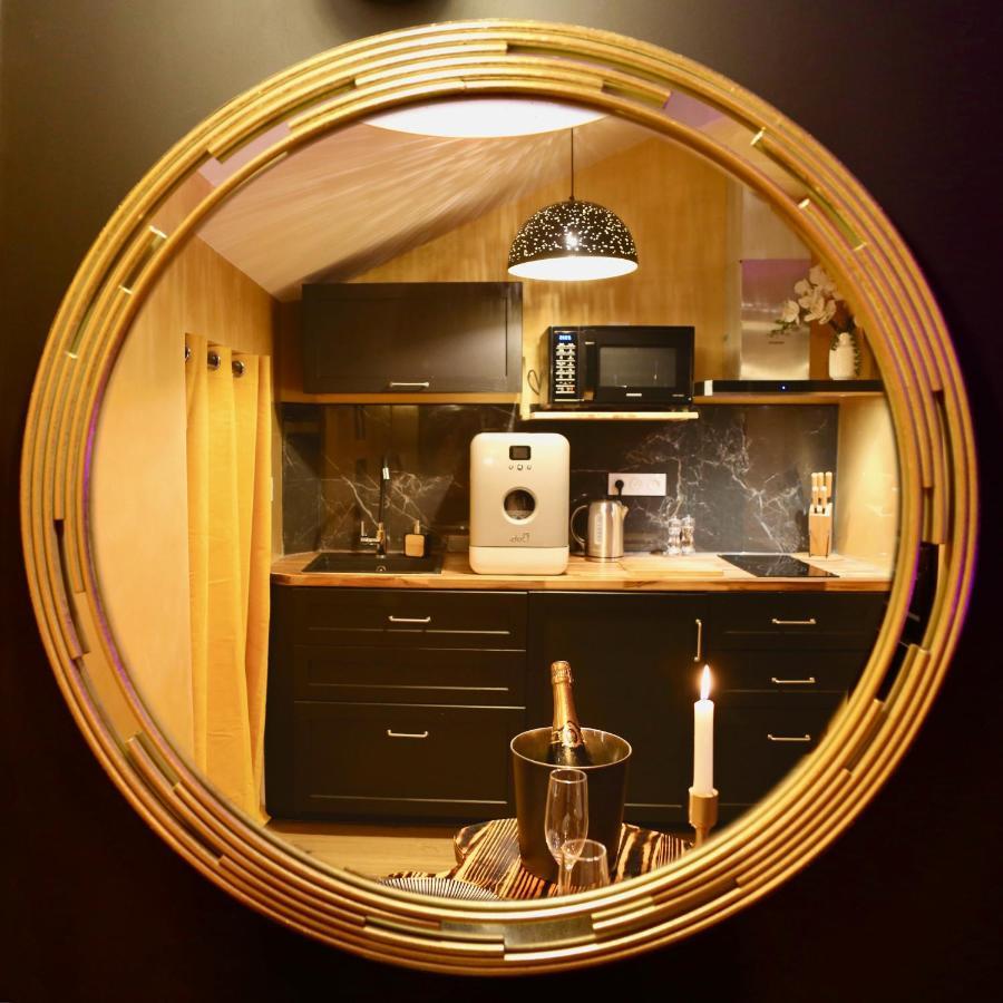 Love Room Gold - Les Delices Rooms Анже Екстериор снимка